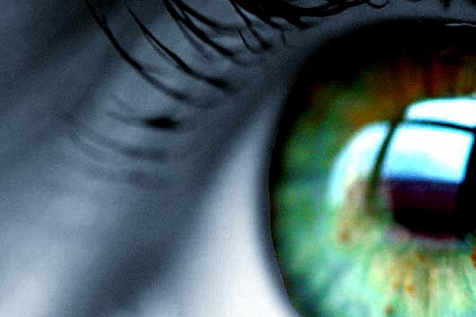 green eye green eye